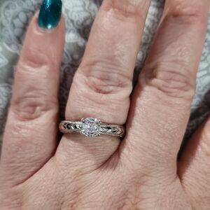 Elegant Silver Ring with Clear Stone